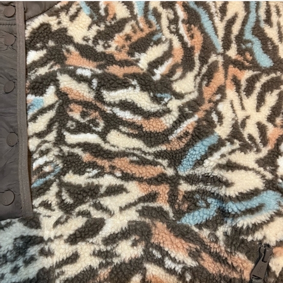 FP Movement Hit The Slopes Jacket In The Desert Combo EUC - Picture 10 of 15